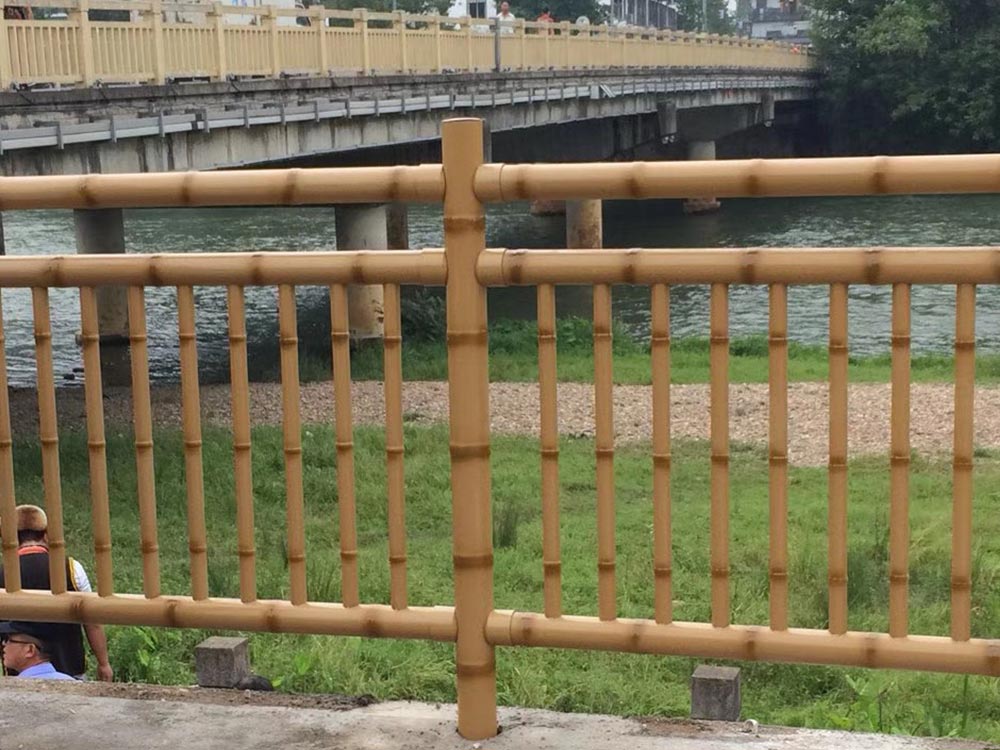 三橫梁豎桿仿竹護欄